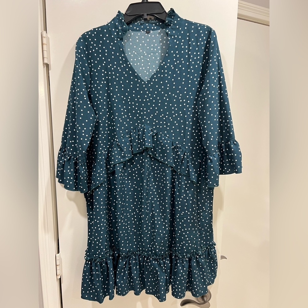 Polka dot dress - green and white